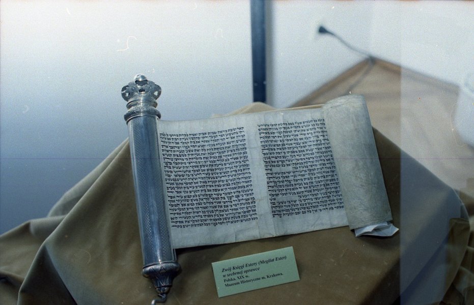 23-Szydlowiec 97 Une expo reliques juives au château