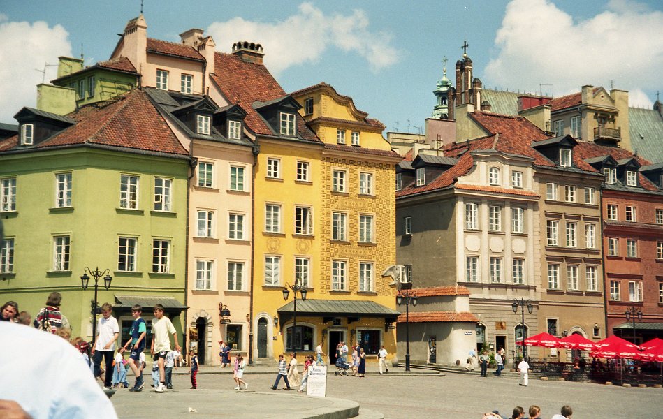 51- Varsovie 97 23 la vieille ville reconstruite