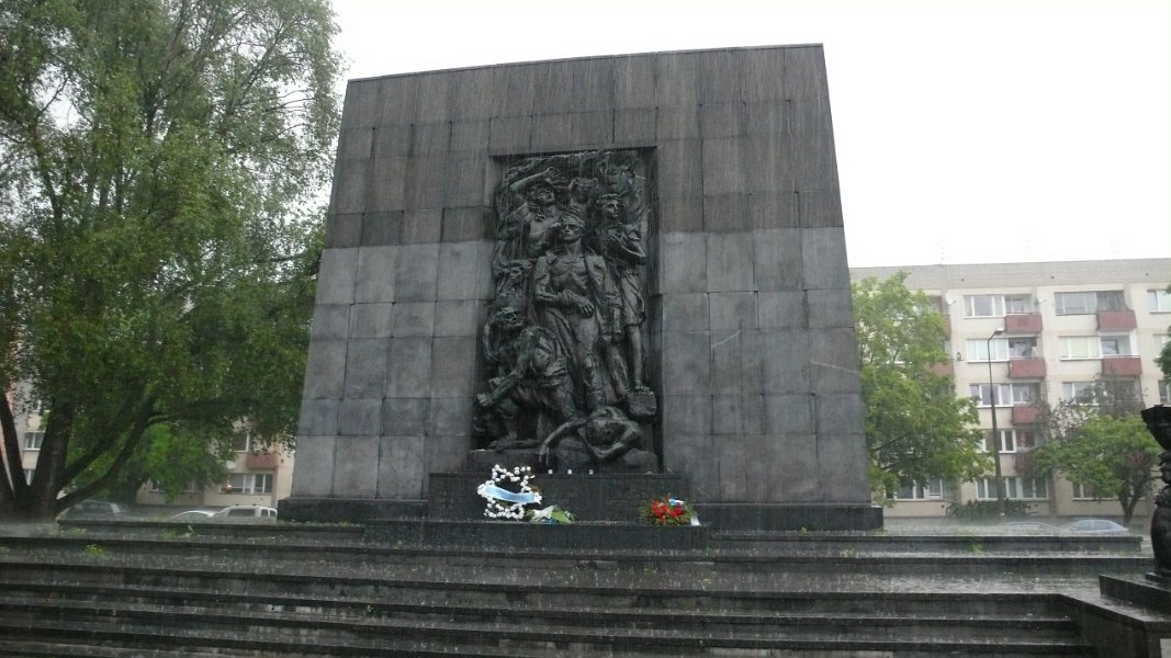 10- Varsovie monument du Ghetto