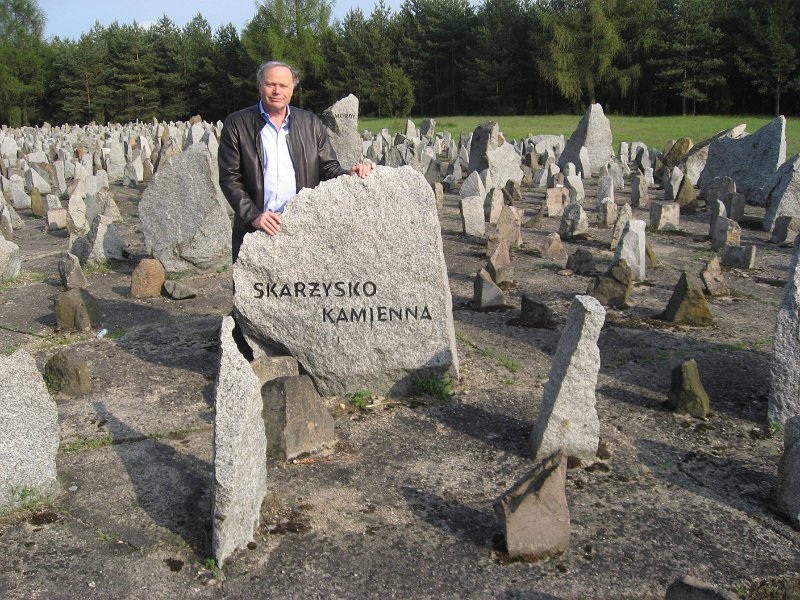 3- 5 Tréblinka la pierre de Skargisco (camp de la mort jaune)