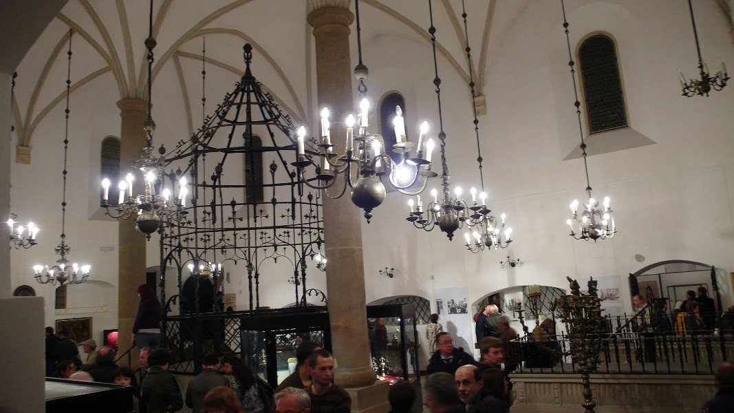 8- 2-2 Cracovie la vieille Synagogue transformée en musée