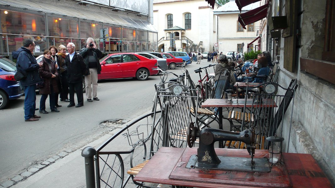 8- 2-7 Cracovie à coudre