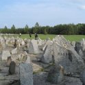 3- 2 Treblinka les pierres symboles des villes
