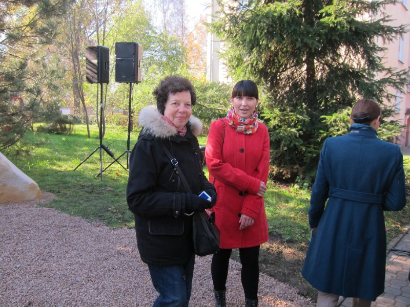 26-Ghislainet la responsabe de la communication de la ville