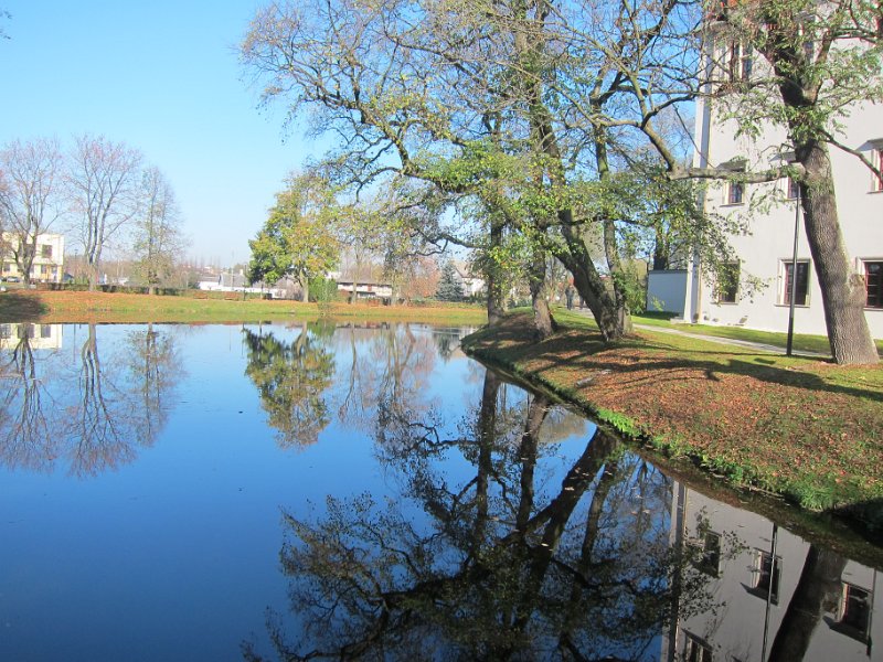 29- Les douves du Château